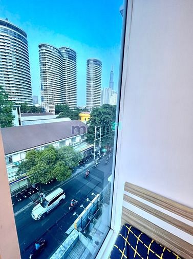 Hình ảnh Cho thuê phòng 1PN riêng biệt view kính