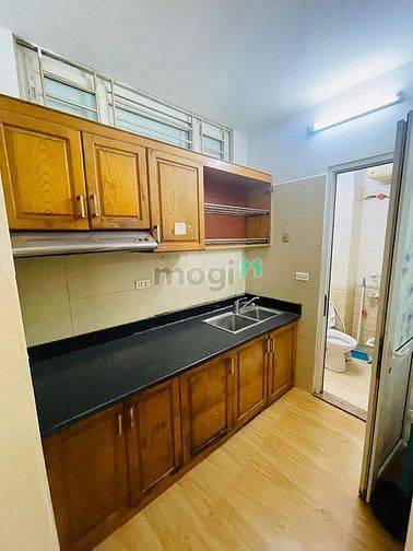 Hình ảnh Nhà Tôn Đức Thắng- Đống Đa DT 40M2x6Tầng Mặt tiền rộng 8m Giá 5.35 Tỷ
