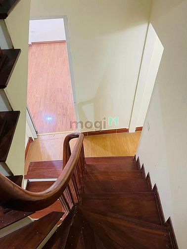 Hình ảnh Nhà Tôn Đức Thắng- Đống Đa DT 40M2x6Tầng Mặt tiền rộng 8m Giá 5.35 Tỷ