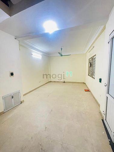 Hình ảnh Nhà Tôn Đức Thắng- Đống Đa DT 40M2x6Tầng Mặt tiền rộng 8m Giá 5.35 Tỷ