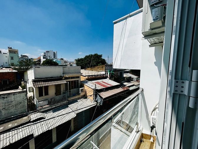 Hình ảnh Khai Trương Căn Hộ Mới 100% - Ban Công, Cửa Sổ thoáng mát - Bạch Đằng