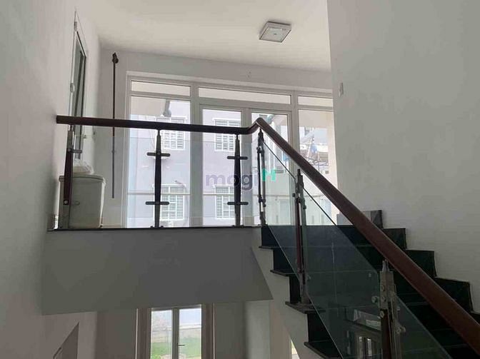 Hình ảnh Nhà 312m2 mặt tiền huỳnh tấn phát p. phú thuận q7