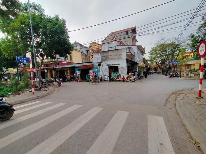 Hình ảnh GẤP! Cần bán cắt lỗ đất Thượng Cát, Bắc Từ Liêm giáp phố, gần hồ 42m
