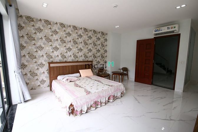 Hình ảnh Cần Cho thuê biệt thự Tân Quy Đông, Quận 7.