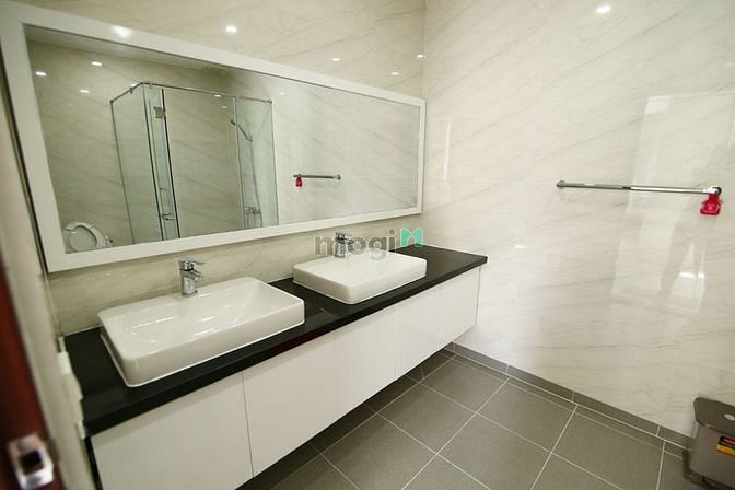 Hình ảnh Cần Cho thuê biệt thự Tân Quy Đông, Quận 7.