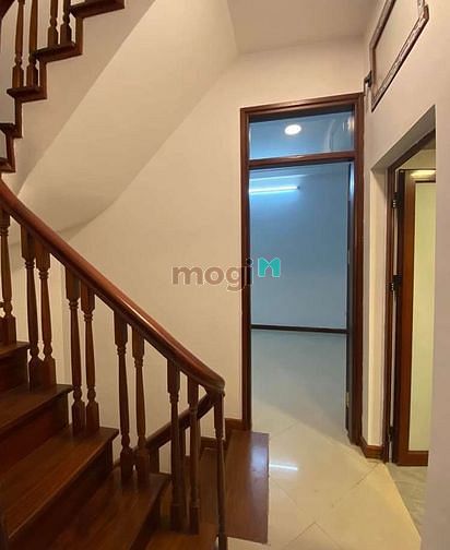 Hình ảnh Vip! Chùa Láng, Đống Đa-DT 50m2x5T-Nhỉnh 7 tỷ