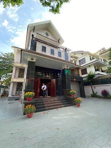 Hình ảnh Cho thuê biệt thự góc 2 mặt tiền Đường số 8 , P.11, Q.6