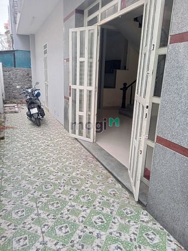 Hình ảnh Nhà hẻm xe hơi Huỳnh Tấn Phát -8mx12m, 3 tầng, 4PN, 3WC GIÁ: 10tr