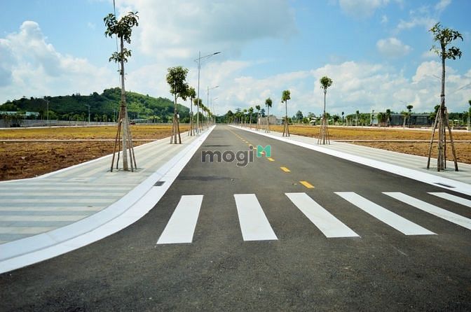 Hình ảnh cần bán gấp lô đất ngay sân bay Long Thành, giá 900tr, sổ sẵn