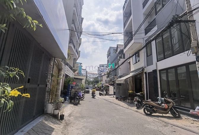Hình ảnh Nhà Nguyên Căn Có Thang Máy Hẻm Nguyễn Cửu Vân Bình Thạnh