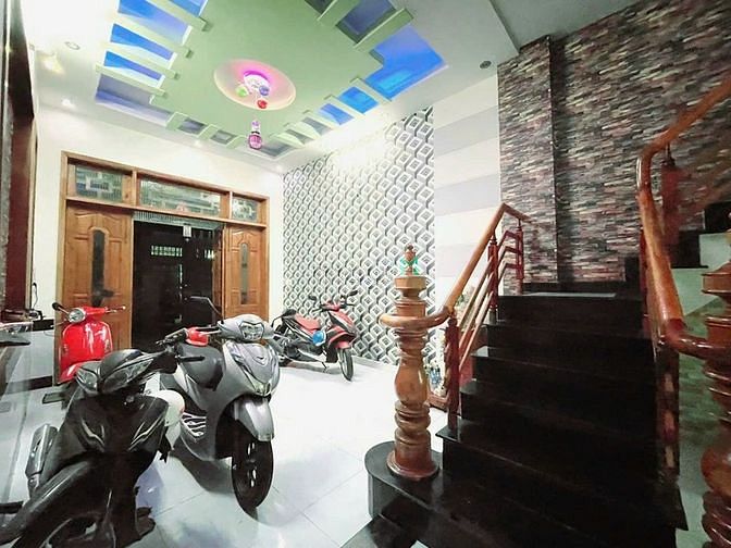 Hình ảnh Hẻm Xe Tải Tránh, Nhà 5 Tầng Cống Lở Tân Bình.