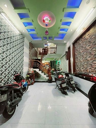 Hình ảnh Hẻm Xe Tải Tránh, Nhà 5 Tầng Cống Lở Tân Bình.