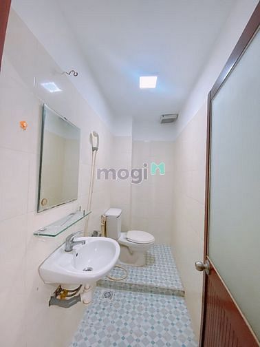 Hình ảnh Cho Thuê CHDV 1PN Ngay Chân Cầu Chấn Hưng
