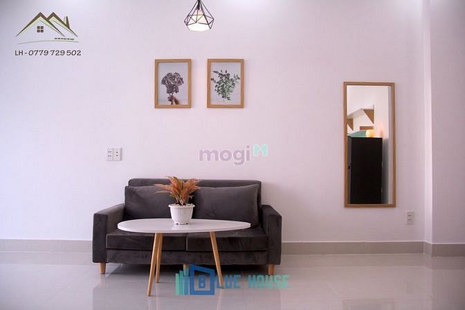 Hình ảnh Căn Hộ Full Nội Thất Ban Công 45m2 Lê Thúc Hoạch Trống Sẵn Ở Liền