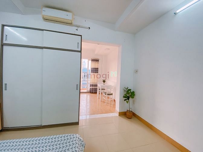 Hình ảnh Cho Thuê CHDV 1PN Ngay Chân Cầu Chấn Hưng
