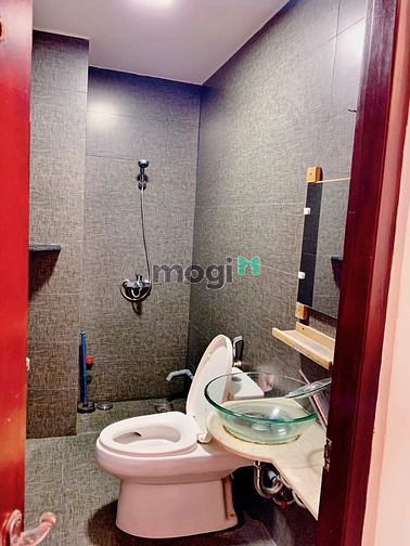 Hình ảnh Phòng ban công 35m2 full nội thất cạnh Lotte Q7