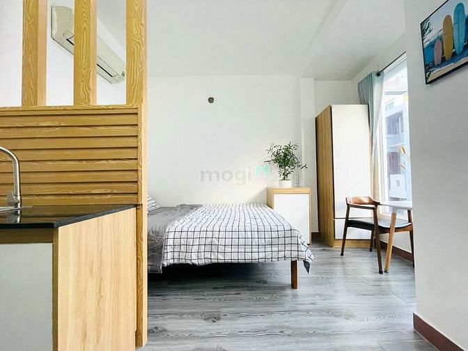Hình ảnh Mb6623 nạp rút nhanh chóng studio full nội thất có ban công tại Phan Xích Long