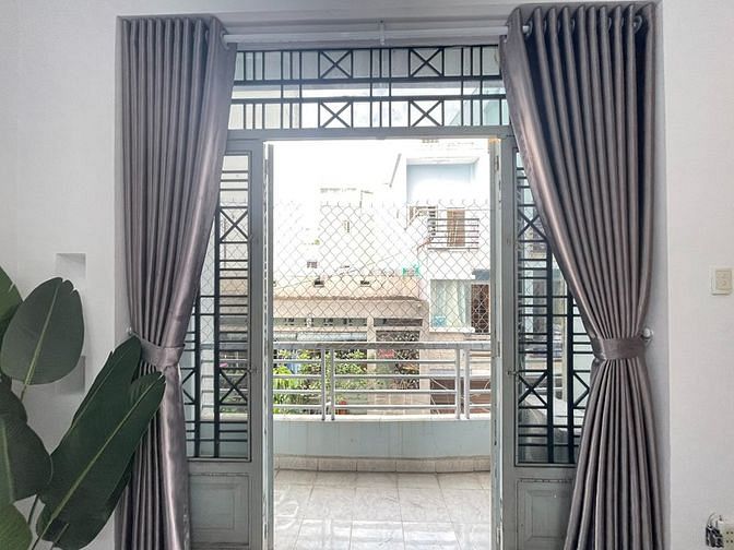 Hình ảnh Cho THUÊ Trang Chủ MB66.COM / Đăng Ký Tặng 66K Bancol - CỬA SỔ LỚN - 1PN TÁCH BẾP - QUẬN 3