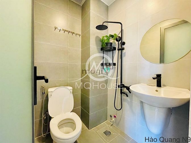 Hình ảnh 🔥Phòng new CMT8 Quận 3 ban công cửa sổ thoáng mát