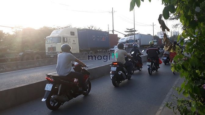 Hình ảnh cho thuê ĐẤT TRỐNG mặt tiền đồng văn cống ngay vòng xoay mỹ thủyquận2