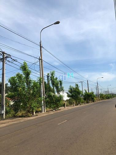 Hình ảnh 1,4 sào Đất 2 mặt tiền đường nhựa lên được 800m2 Thổ Cư