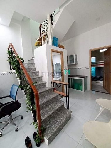Hình ảnh Bán Nhà MỚI VÔ Ở NGAY quận 4, 40m2, 3PN