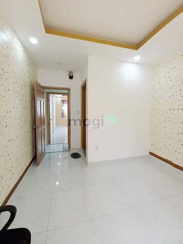 Hình ảnh Bán Nhà MỚI VÔ Ở NGAY quận 4, 40m2, 3PN
