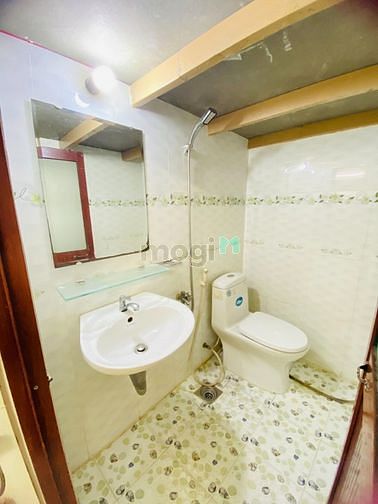 Hình ảnh Phòng Gác + Máy Lạnh,Thang Máy - Trường Chinh 3Tr2