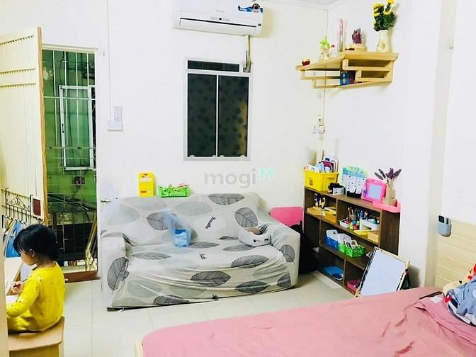 Hình ảnh Bán nhà Đội Cấn, 26m2, 3 tầng, sổ riêng, gần phố,    2.7 tỷ