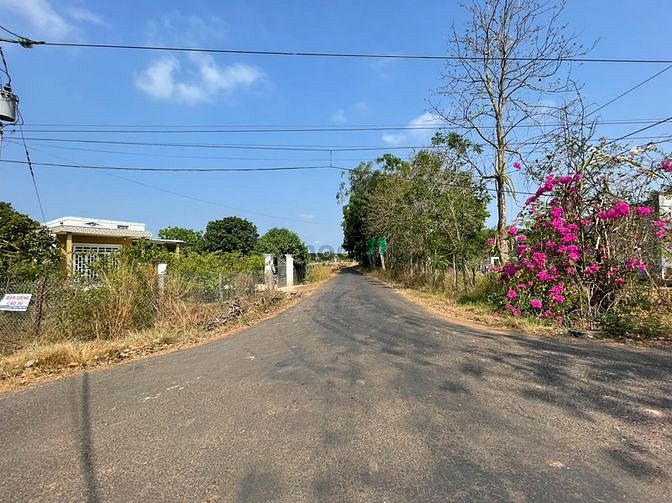 Hình ảnh Đất Nhà Cần Bán Sổ Sẵn Giá Công Nhân