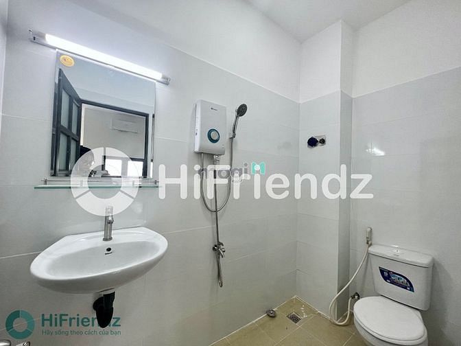 Hình ảnh Phòng ban công full nội thất máy giặt roeeng Quận 10