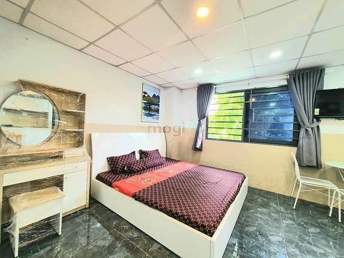 Hình ảnh studio full nội thất cạnh ufm tdtu rmit lotte cửa sổ