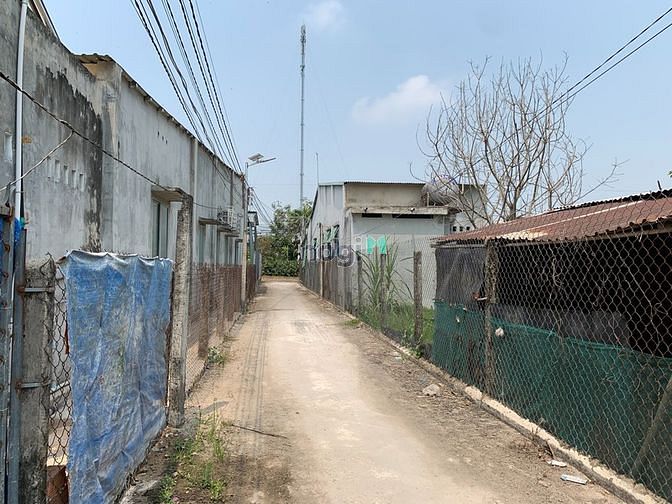 Hình ảnh Cần bán đất sau lưng bệnh viện xuyên á gần siêu thị GO Gò Dầu