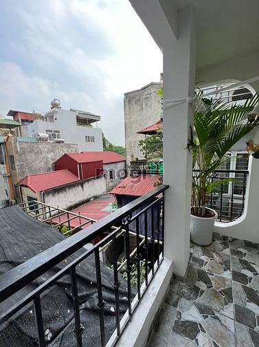 Hình ảnh Bán chung cư Hoàng Hoa Thám - Đội Cấn, full đồ , ở ngay.