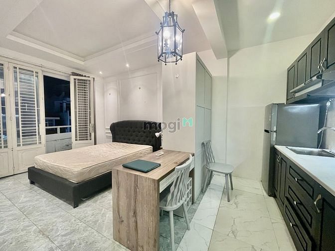 Hình ảnh Studio - Bancon - Ngăn bếp - Decor xinh - cầu Kênh Tẻ