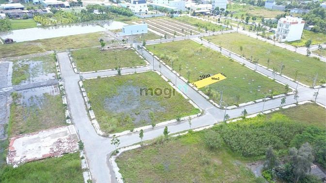 Hình ảnh Lô Đất Ngay Chợ Long Cang Sổ Hồng 550 Triệu Hổ Trợ Trả Chậm 12 tháng 4