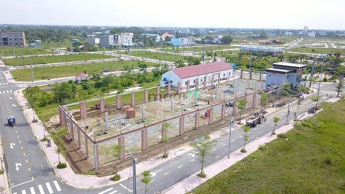 Hình ảnh Lô Đất Ngay Chợ Long Cang Sổ Hồng 550 Triệu Hổ Trợ Trả Chậm 12 tháng 9