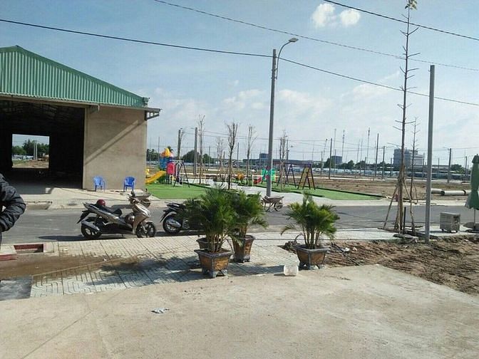 Hình ảnh Lô Đất Ngay Chợ Long Cang Sổ Hồng 550 Triệu Hổ Trợ Trả Chậm 12 tháng 8