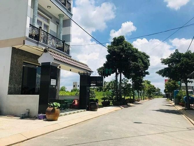 Hình ảnh Đất Ngay Chợ Long Cang Sổ Hồng 550 Triệu Hổ Trợ Trả Chậm 12 tháng 12
