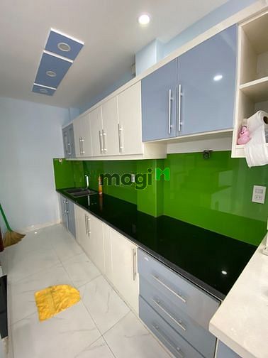 Hình ảnh Cho thuê nhà hxt 293/1a  Phan Xích Long  p7 Phú Nhuận