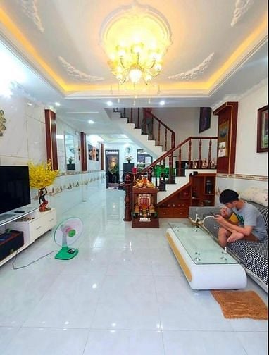Hình ảnh ĐẸP MÊ LY nhà ngay TÔN ĐẢN Q4 Chỉ 3,2 Tỷ 56m2
