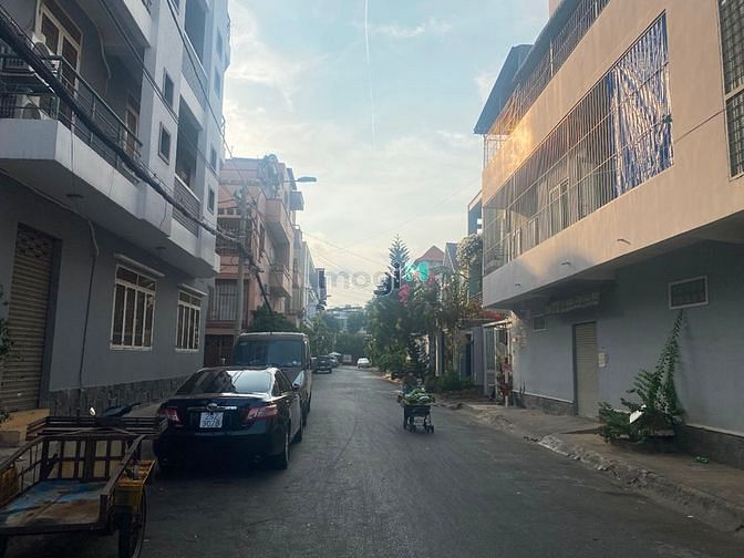 Hình ảnh Cho thuê biệt thự sân vườn góc 2 mặt tiền