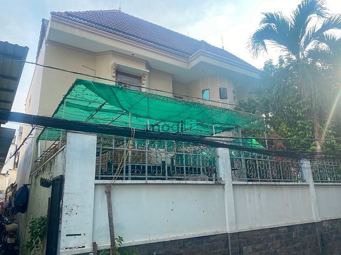 Hình ảnh Cho thuê biệt thự sân vườn góc 2 mặt tiền
