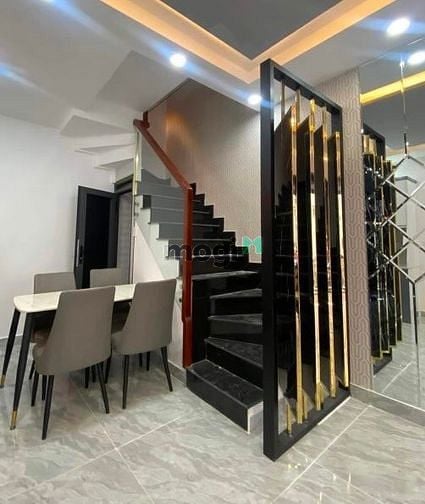 Hình ảnh HXH dân trí cao sát MT An Dương Vương , Q5