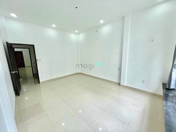 Hình ảnh Tin hấp dẫn – Nhà Nguyễn Đình Chiểu Q3 - Hơn 6 tỷ sát mặt tiền