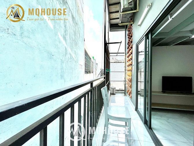 Hình ảnh Duplex gác cao rộng 40m2 Ngay Cv Làng Hoa