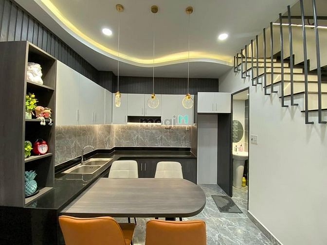 Hình ảnh Giá Bao Pháp Lý CỐNG QUỲNH Q1 52m2 3tỷ36 SHR