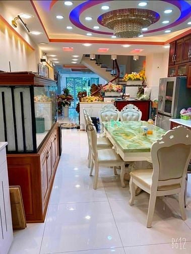 Hình ảnh GẦN BV CHỢ RẪY nhà Nguyễn Chí Thanh Q5