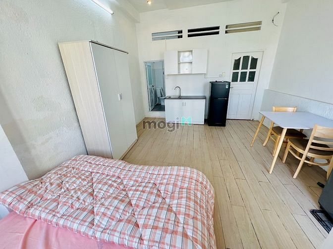 Hình ảnh Căn Hộ Studio 32m2 ban công, cửa sổ ngay Lê Văn Duyệt gần chợ Bà Chiểu