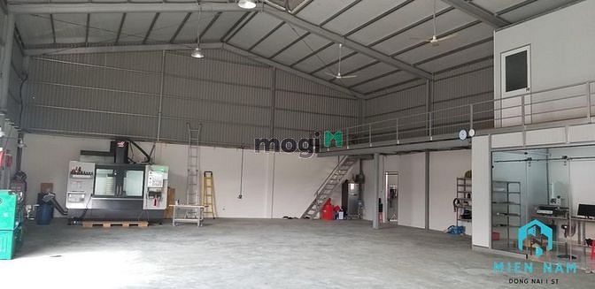Hình ảnh Cho thuê Kho 1000m2 KDC Tân Phong, phường Tân Phong